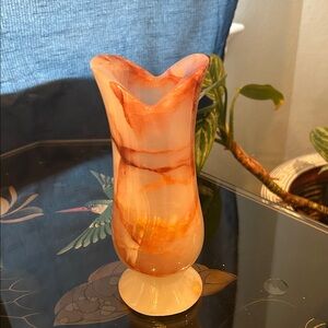 Elegant Modern Onyx Stone Flower Vase: Beige-Brown Decor (7.25 x 2.75 inches)